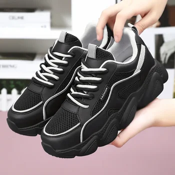 Женские массивные кроссовки на модной платформе, черные женские брендовые дизайнерские повседневные женские кожаные спортивные туфли для папы со шнуровкой из искусственной кожи