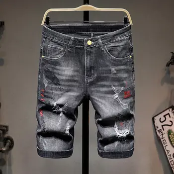 Мужские джинсовые шорты с черной рваной дырой и свободной вышивкой Летние повседневные шорты